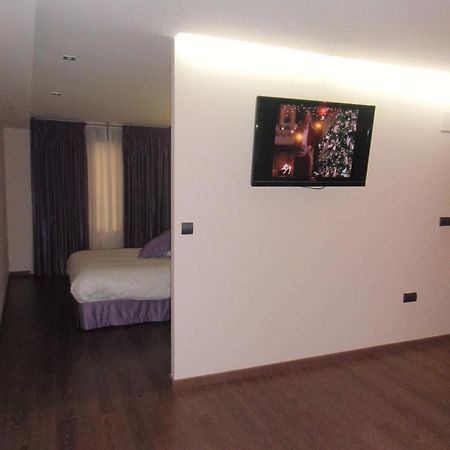 Area de Servicio Villamartín Villamartin de la Abadia Habitación foto